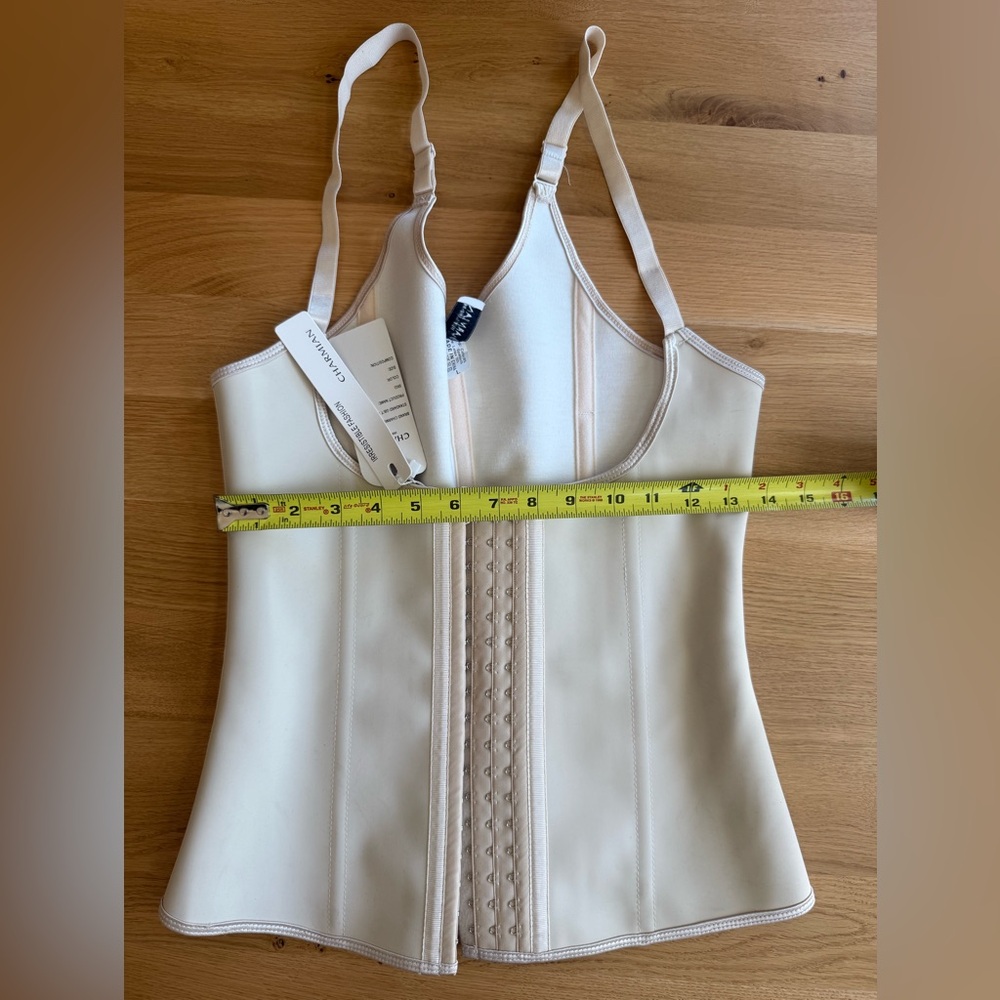 Women's Cream Corset - Picture 7 of 9